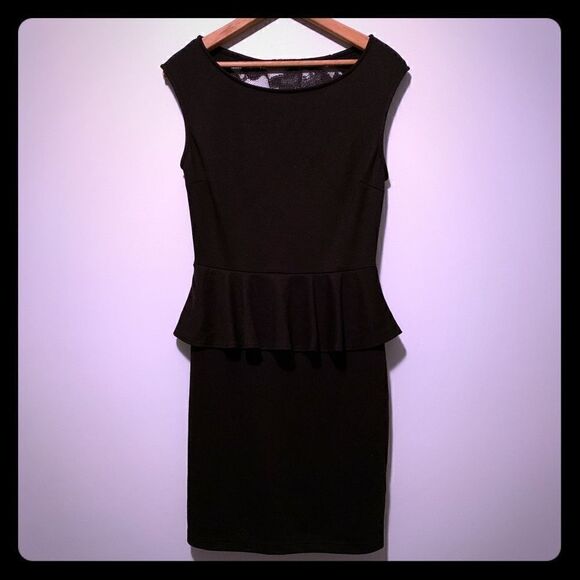 Peplum dress with lace back - Picture 1 of 5